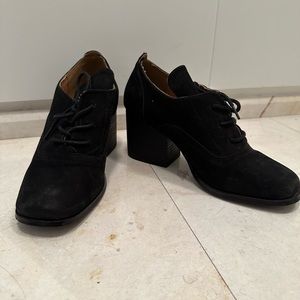 Black heels